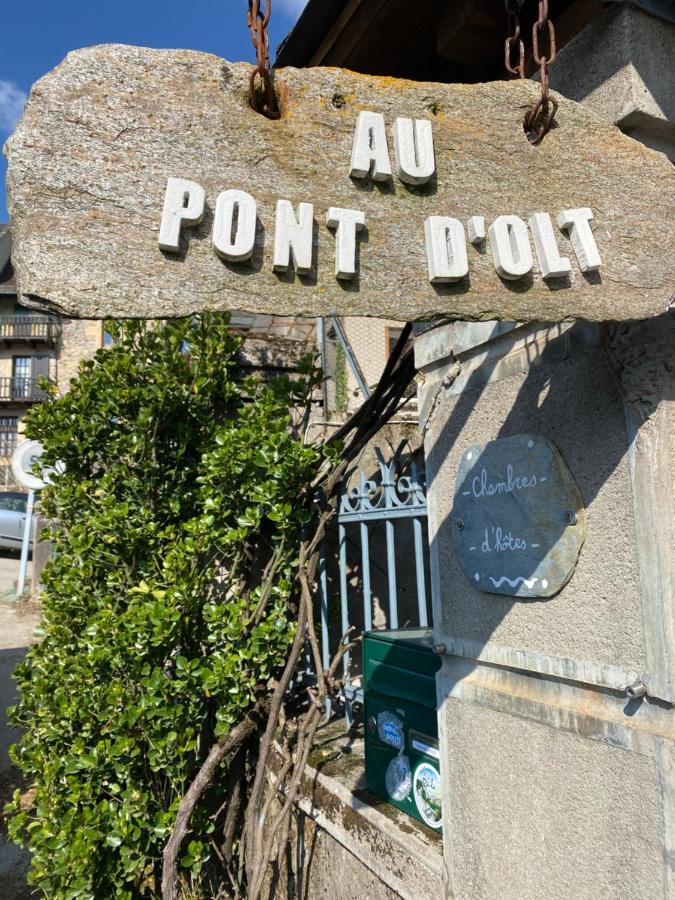 Au Pont D'Olt Hotel Saint-Come-d'Olt Bagian luar foto