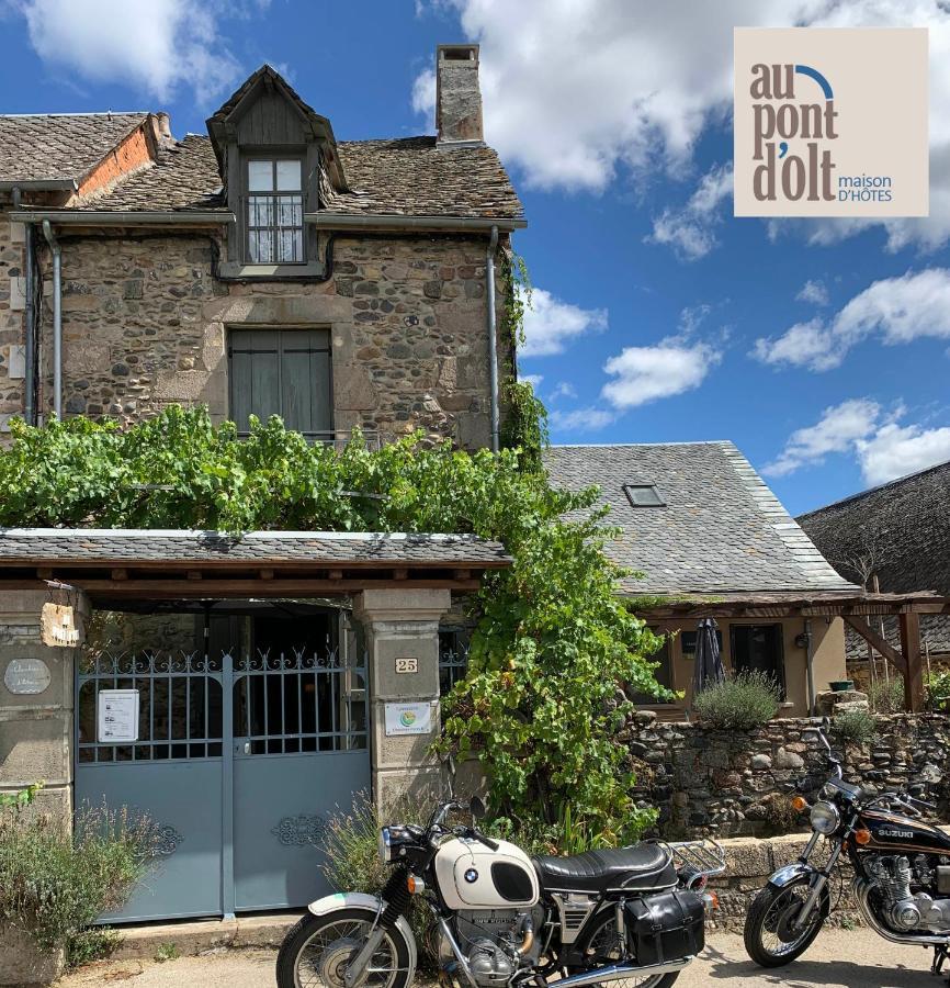 Au Pont D'Olt Hotel Saint-Come-d'Olt Bagian luar foto