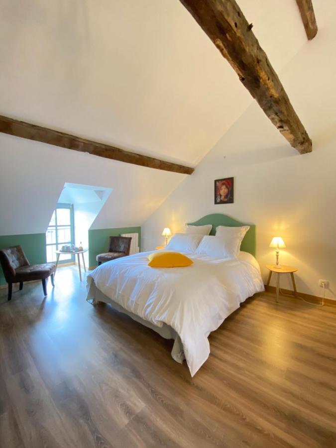 Au Pont D'Olt Hotel Saint-Come-d'Olt Ruang foto