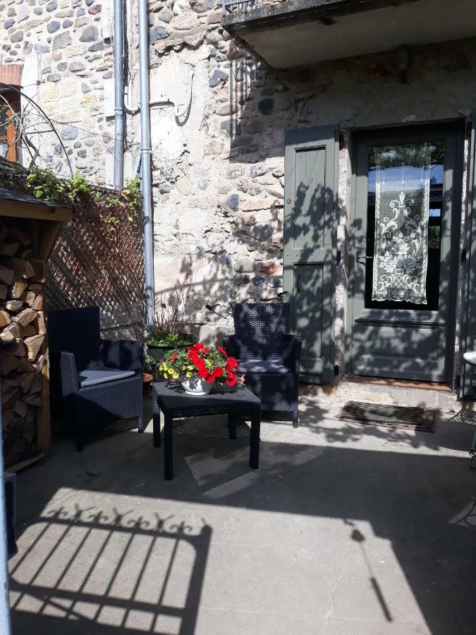 Au Pont D'Olt Hotel Saint-Come-d'Olt Bagian luar foto