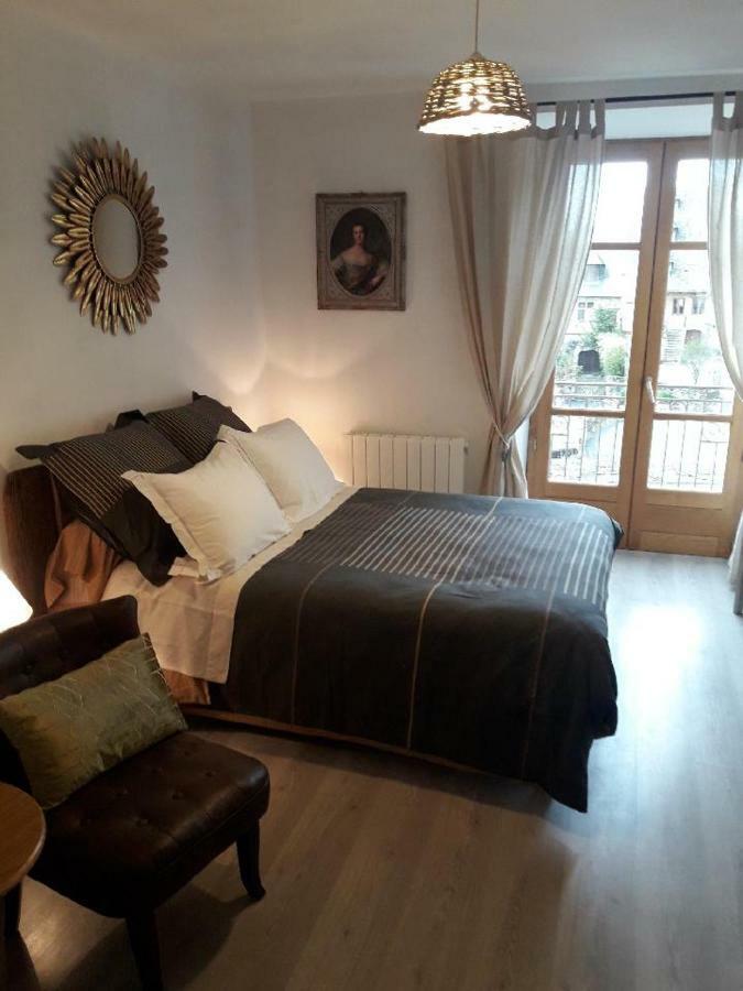 Au Pont D'Olt Hotel Saint-Come-d'Olt Bagian luar foto